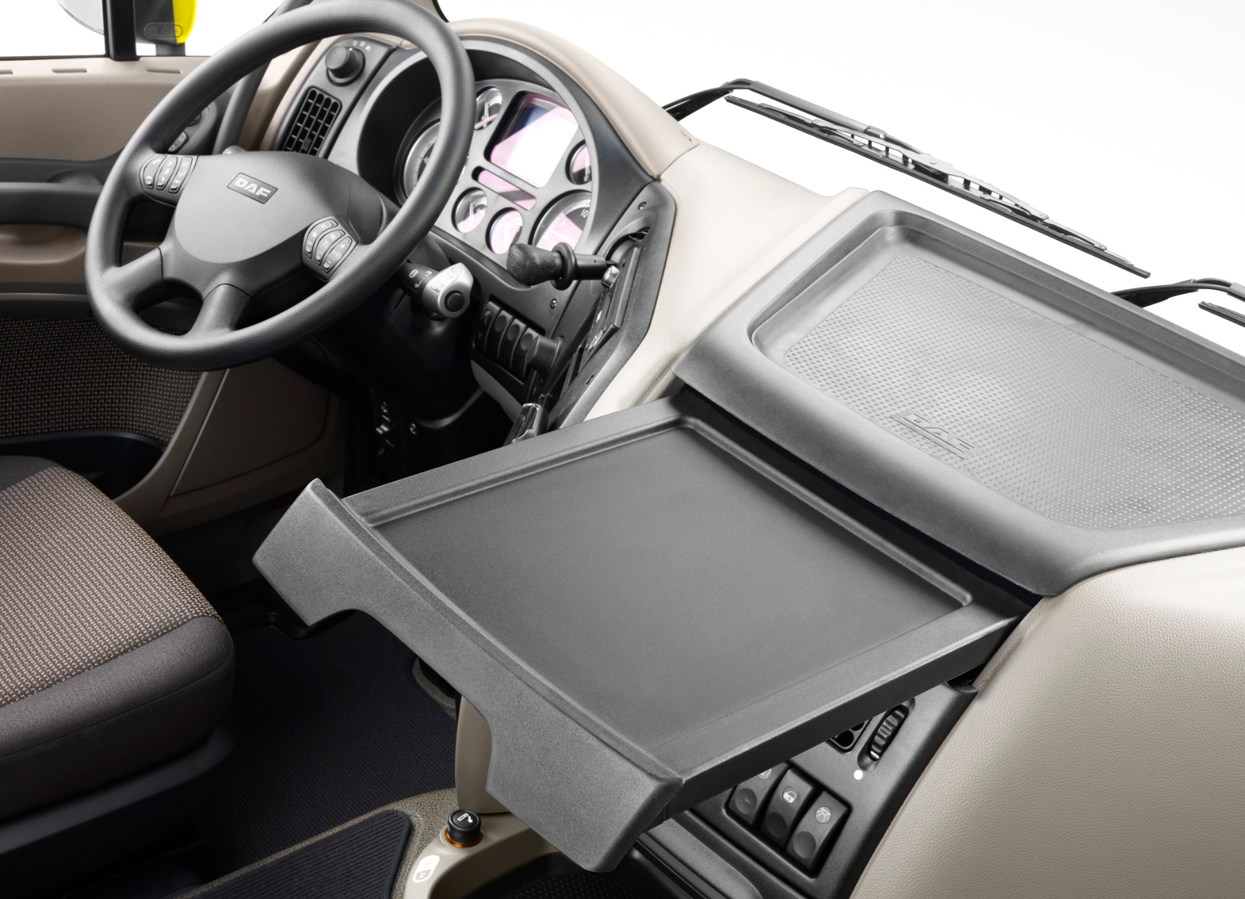 Camión DAF XF en entorno interior