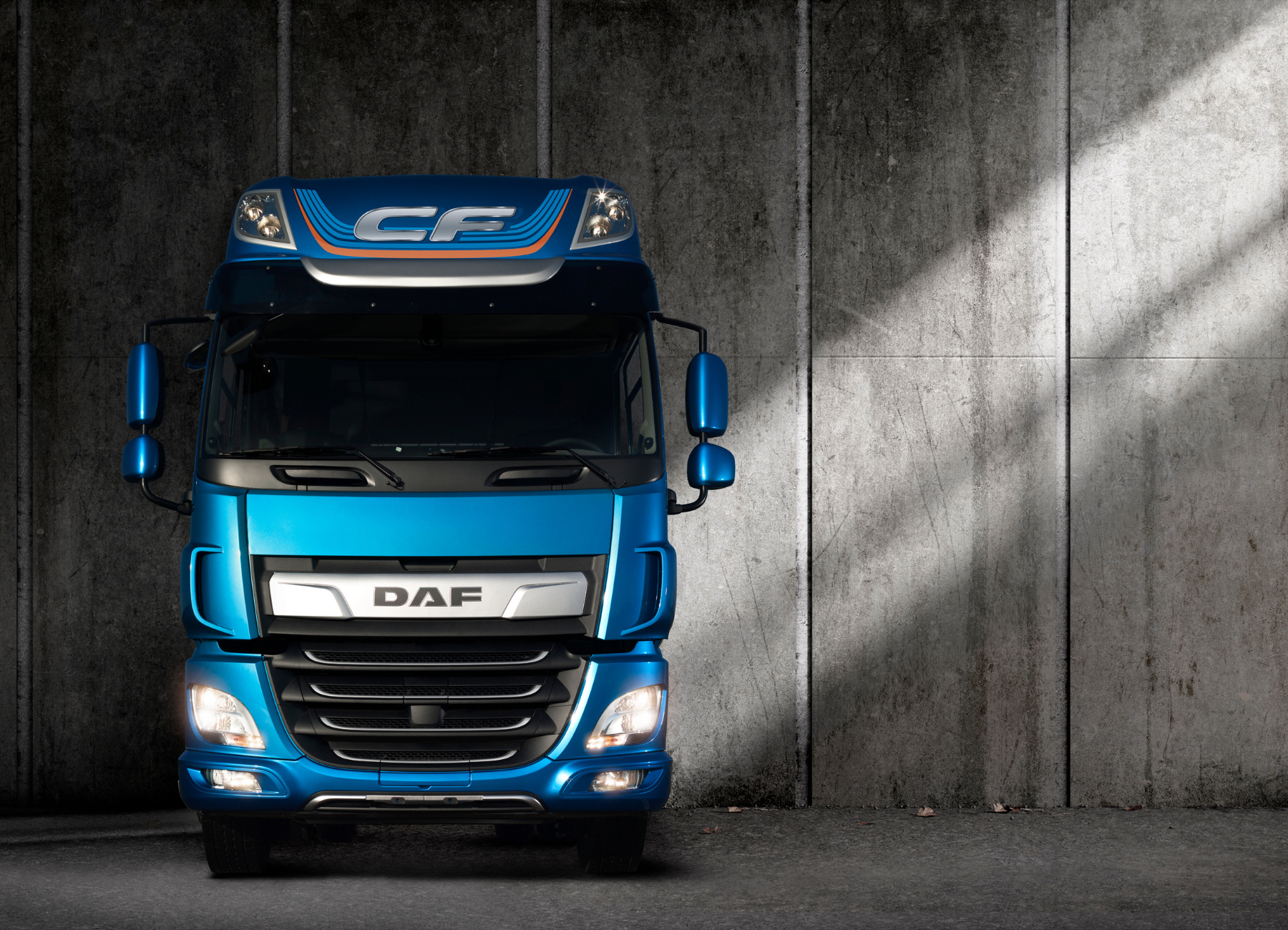 Camión DAF CF en entorno urbano